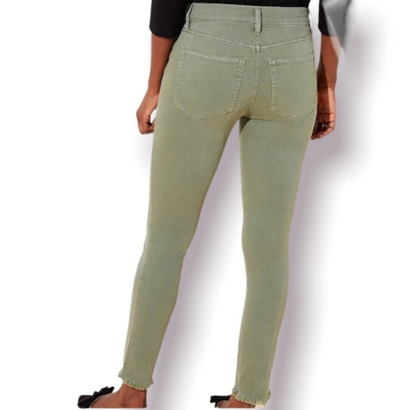 Made and Love LOFT Sage Green Skinny Jeans Womens sz 4/27 Petite - Picture 3 of 9